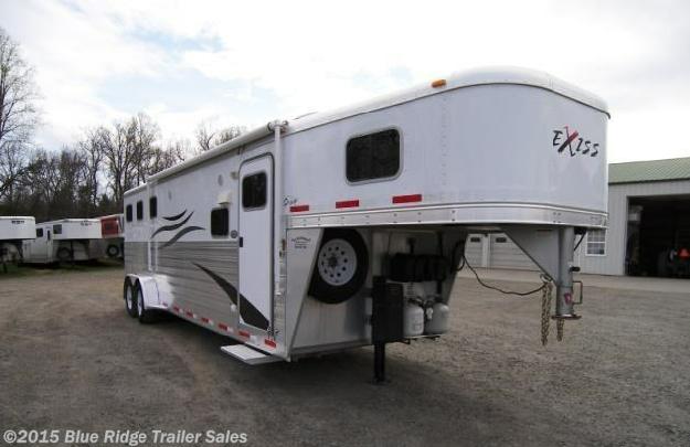 Used Horse Trailer - 2010 Exiss 3 Horse Slant with 10 LQ