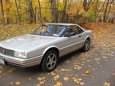Cadillac : Allante standard 1990 cadillac allante convertible hardtop