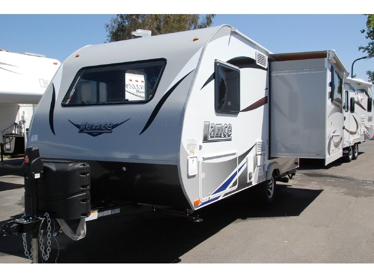 2010 Lance 1575 rvs for sale in Acampo, California