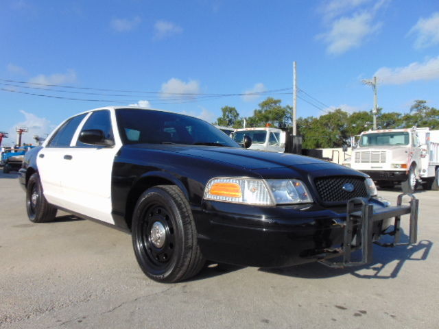 Ford : Crown Victoria WHOLESALE 2008 ford crown vic p 71 police interceptor car power seat goodyear eagles