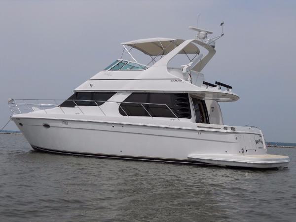 1999 CARVER YACHTS Voyager 450