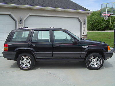 Jeep : Grand Cherokee 5-Speed Manual Trans 1993 jeep grand cherokee 4.0 rare 5 speed manual trans all stock runs great