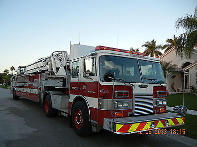 1988 Pierce Dash 105 aerial hook and ladder fire truck