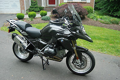 BMW : R-Series BMW R1200GS Motorcycle w/ carbon fiber panels and premium package