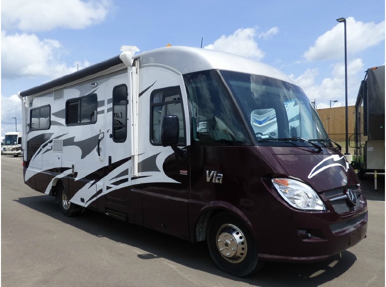 2014 Winnebago Via 25p RVs for sale
