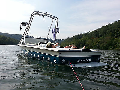 1982 Mastercraft Prostar Star and Stripes with Wakeboard Tower