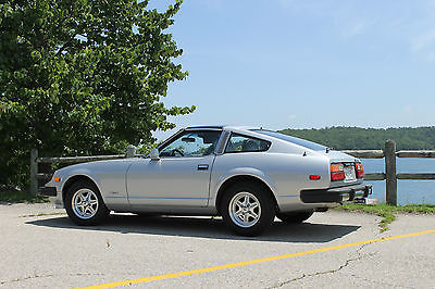 Nissan : 280ZX Beautiful, like new Silver with Blue Interior,  Less than 11K original miles.