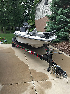 1999 PROCRAFT BASS BOAT, OPTIMAX MOTOR, AND PROCRAFT 2 AXEL TRAILER LIKE NEW!!!.