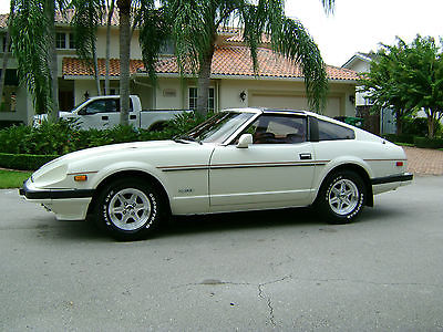 Nissan : 280ZX 2S GL 1983 280 zx 5 spd 31000 mi white red fully loaded orig mint cond
