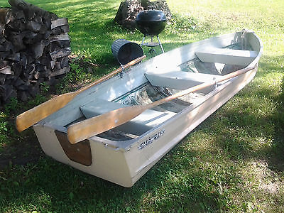 Starcraft 12' Row Boat w/ oars & anchor * Fishing - Duck Hunting Rowboat