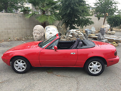 Mazda : MX-5 Miata RED GARAGED CORROSION FREE CALIFORNIA RED SOUTHERN CALIFORNIA GARAGE KEPT LADY. CORROSION FREE WELL MAINTAINED GREAT