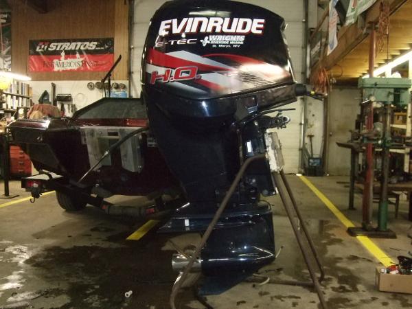 2012 EVINRUDE 250 HO Engine and Engine Accessories
