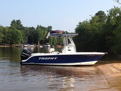 21 Ft Dark Blue Hull Trophy Pro  Center Console Fishing Boat, Fully Equipped