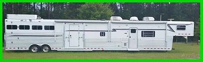 2005 4Star 4 Horse 53' Trailer with 5' Mid-tack & 22' Living Quarters Slide Out