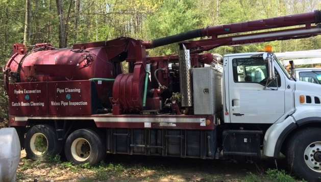 2004 Vac-Con V311 Combination Sewer Cleaner  Tanker Trailer