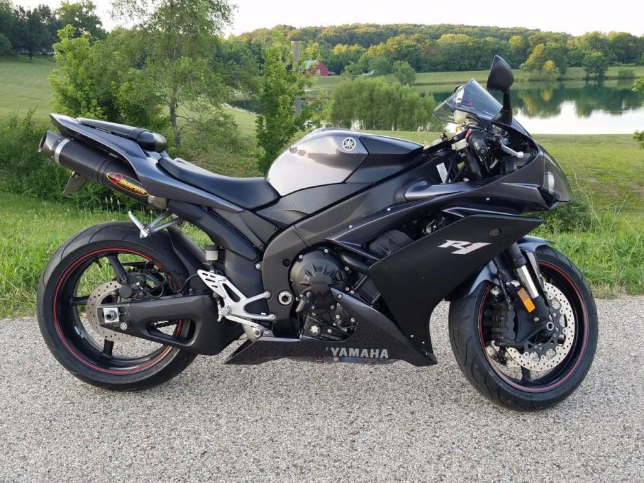 Yamaha Yzf R1 motorcycles for sale in Springfield, Illinois