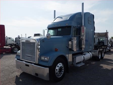 2003 Freightliner Fld132 Classic Xl  Conventional - Sleeper Truck