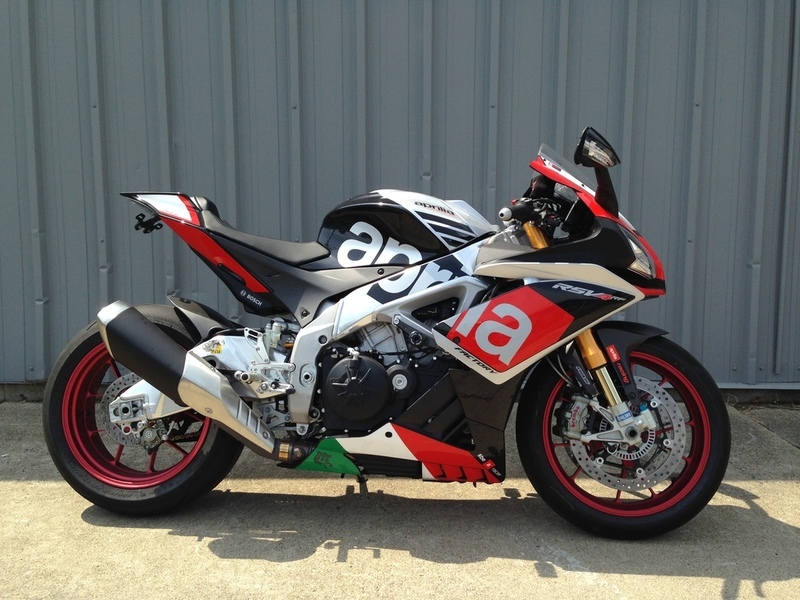 aprilia rsv4 track bike