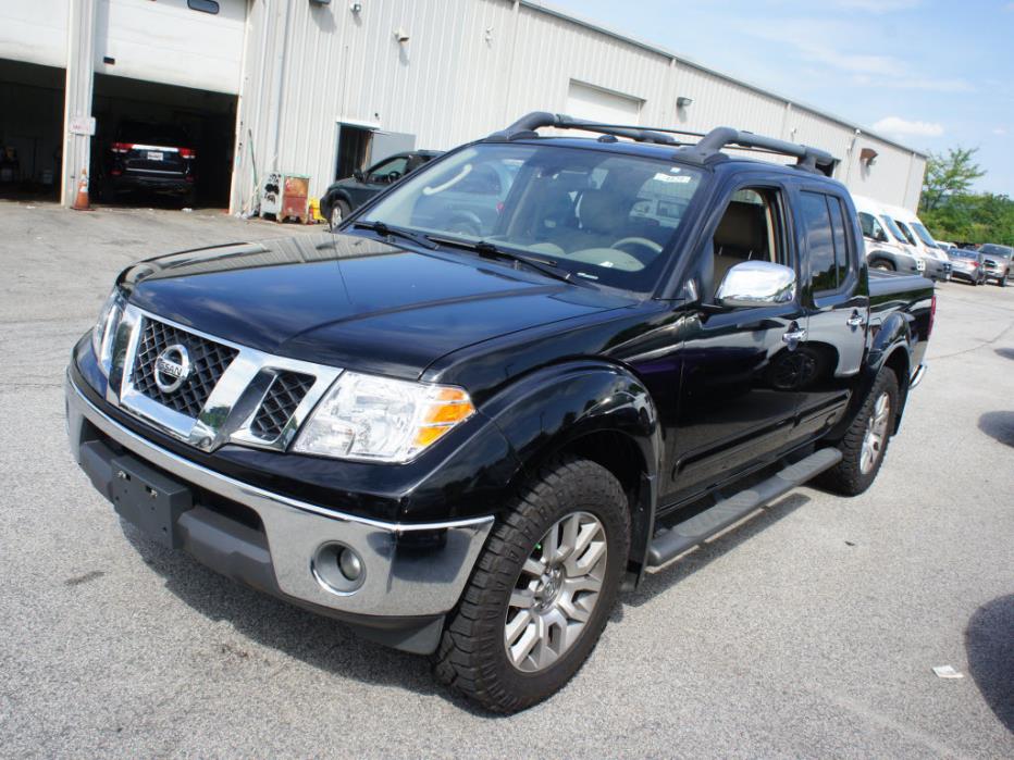 2010 Nissan Frontier Le  Pickup Truck