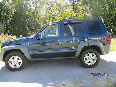 Jeep : Liberty 4X4  2005 jeep liberty 4 x 4 suv tow ready for rv towing