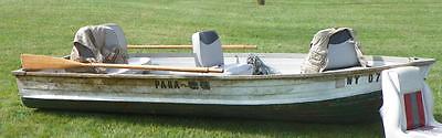 Vintage 1962 12 ft STARCRAFT Aluminum fishing row boat w/ Oars water tight