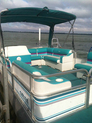Very Nice Crest 20' PONTOON BOAT with 40hp engine...bimini top. MAKE BEST OFFER