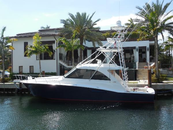 2011 Cabo Yachts 44 HTX Hardtop Express