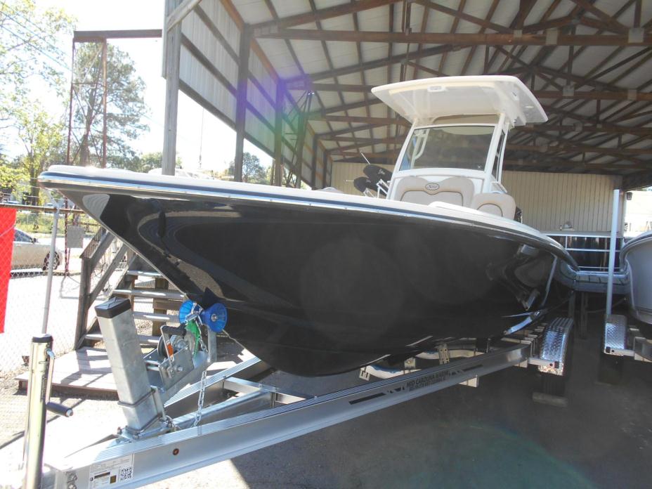 2016 Scout Boat Company 251 XS