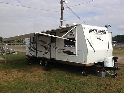 Rockwood Travel Trailer by Forest River 2608SS