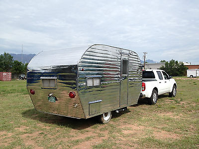 Vintage travel trailer 1955 Mobile Lodge 14' camper