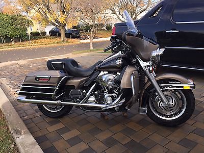 Harley-Davidson : Touring Beautiful, extra clean, safe, runs perfect, needs nothing