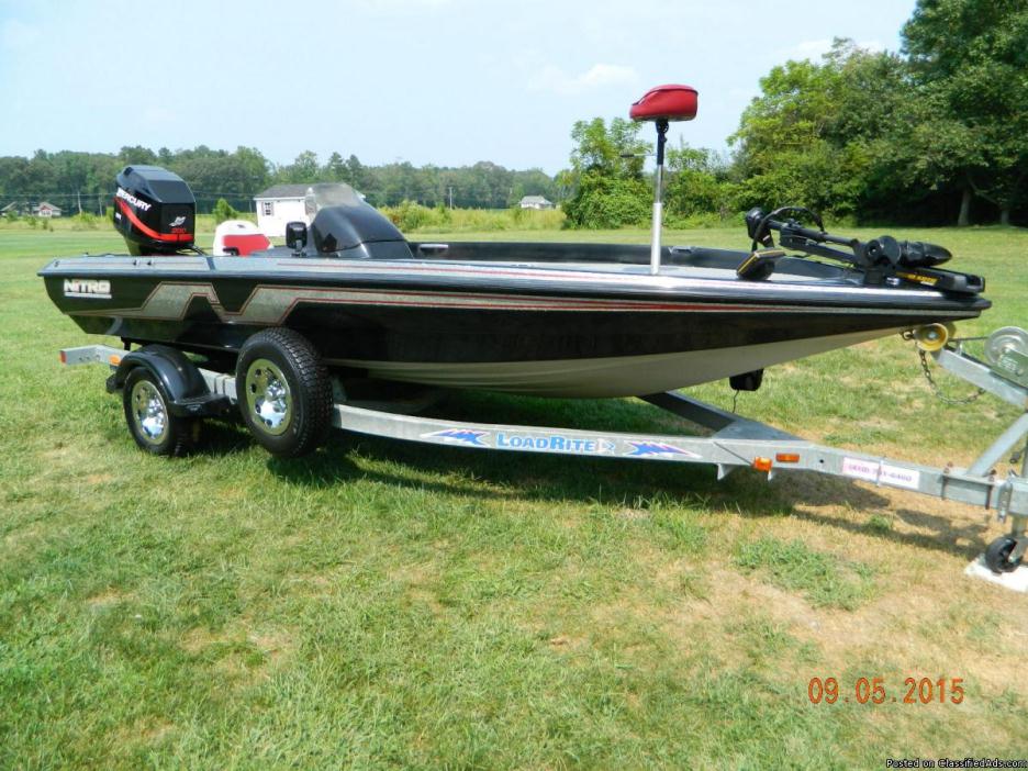 1995 Nitro 19TF Bass Boat at $1500