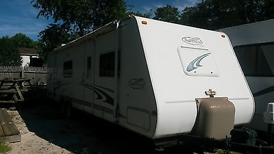 2004 trail cruiser by r-vision 30ft light weight ready to go camping