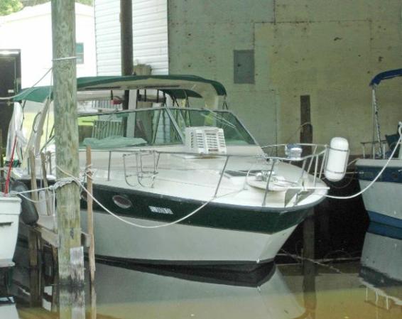 1980  Sea Ray  300 Weekender - Boat Must Go!