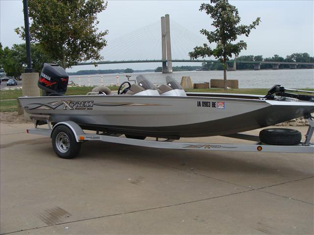 Xpress X19 Boats For Sale