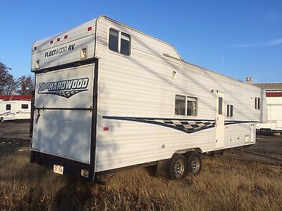01 Fleetwood 5th wheel TOY HAULER fifth camper trailer mobile home 30 35 foot lo