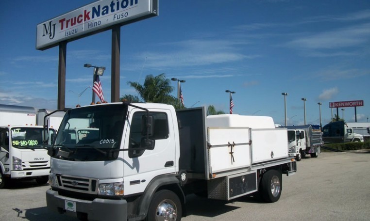 2007 Ford Lcf  Flatbed Truck