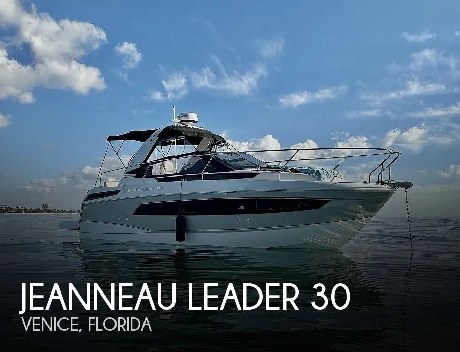 2017 Jeanneau Leader 30 in Venice, FL