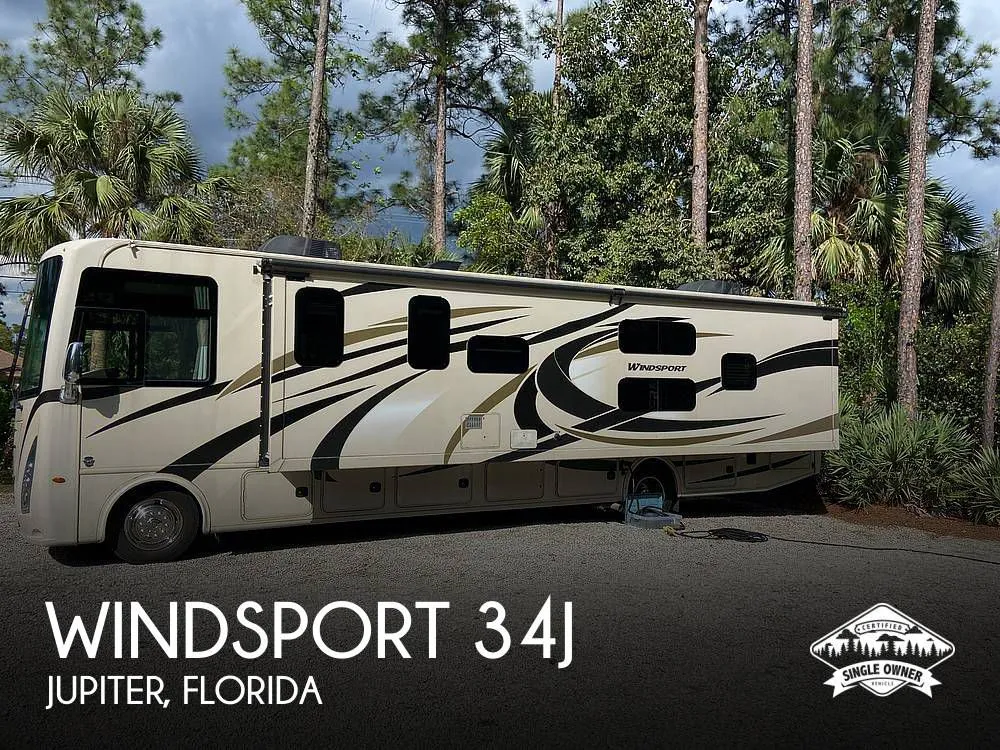 2017 Thor Motor Coach Windsport 34J