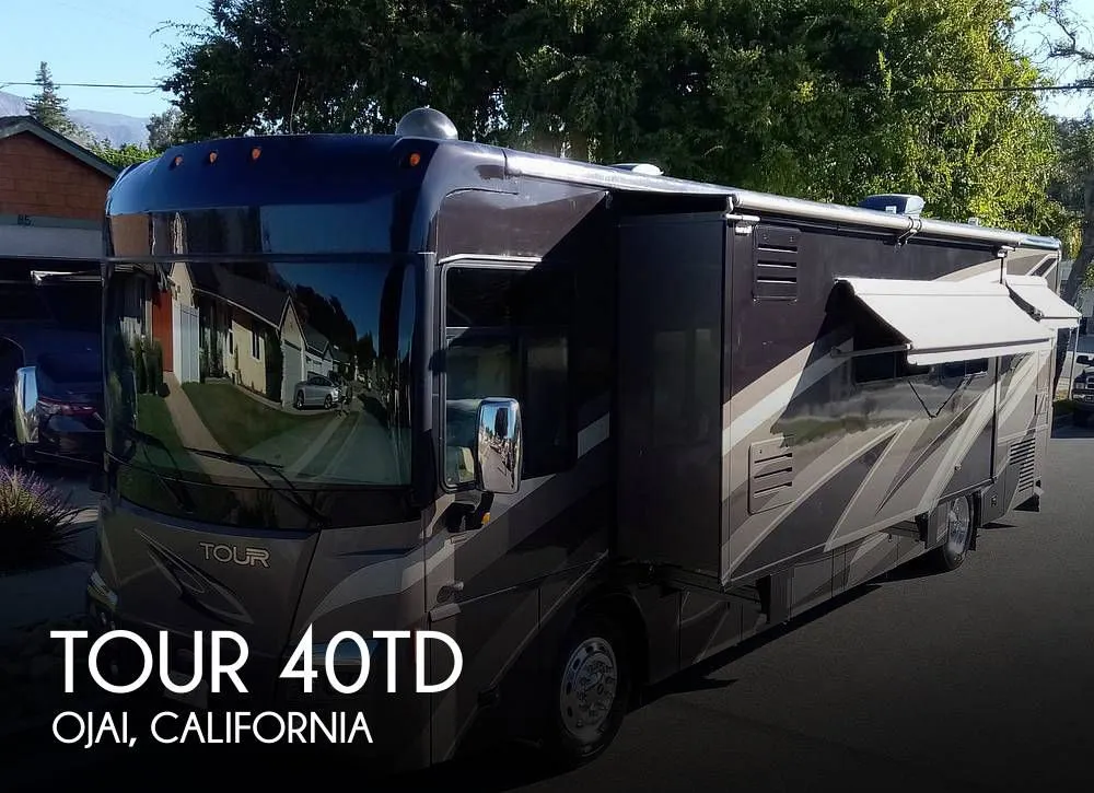 2008 Winnebago Tour 40TD