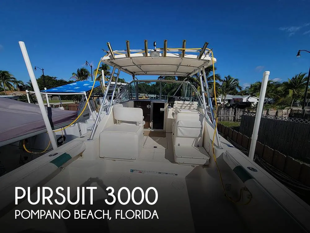 1999 Pursuit 3000 Express in Lighthouse Point, FL