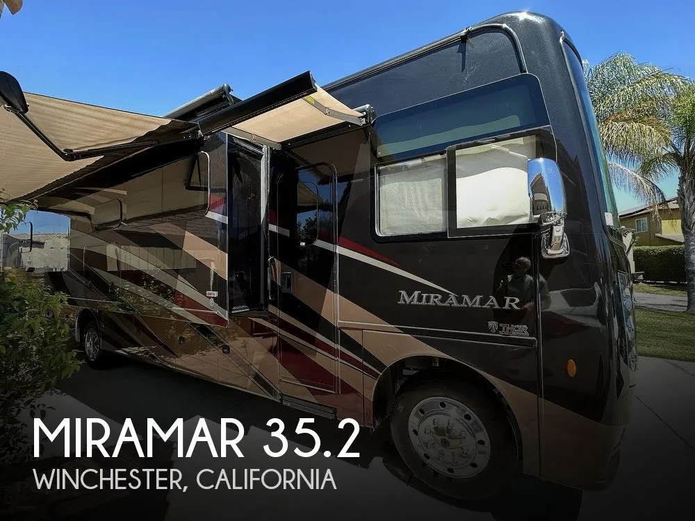 2020 Thor Motor Coach Miramar 35.2