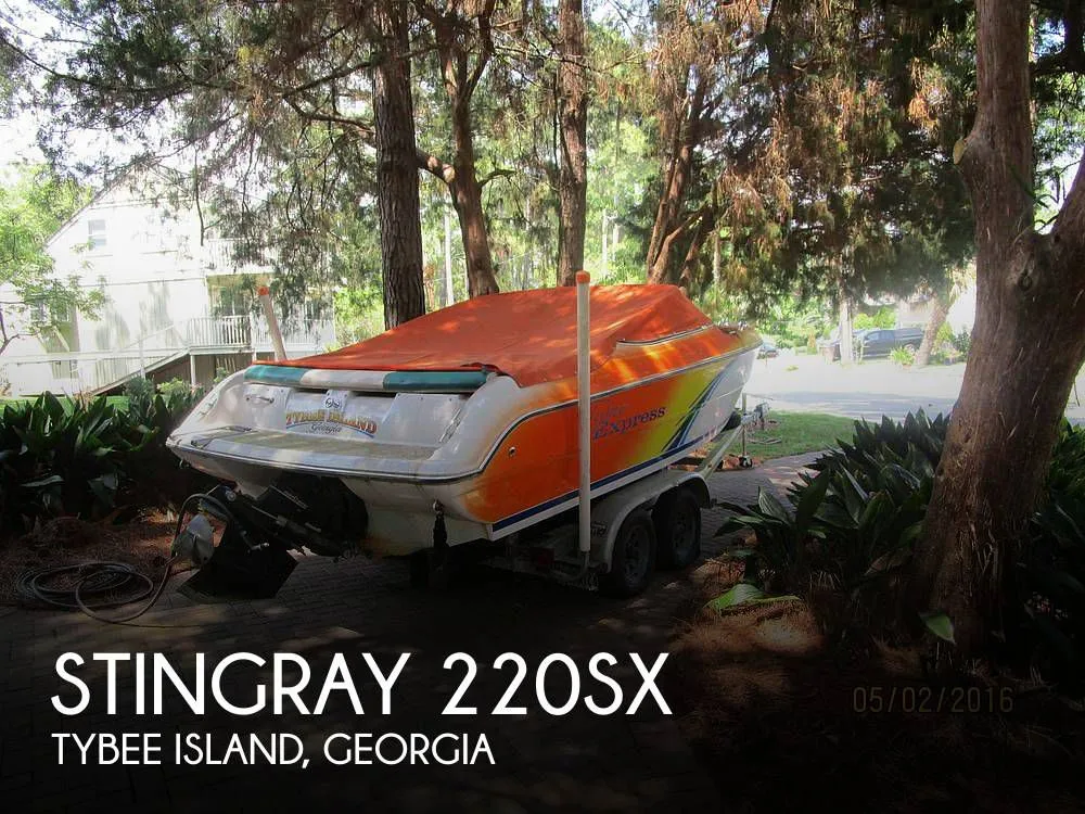 1999 Stingray 220SX in Tybee Island, GA