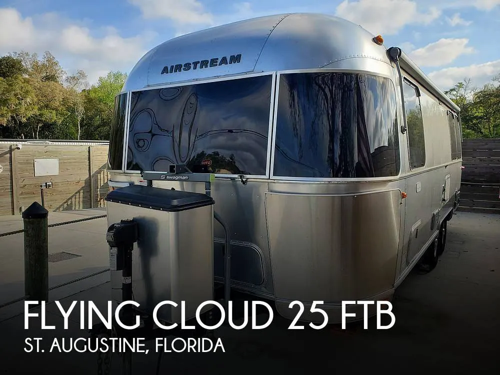 2020 Airstream Flying Cloud 25 FB Twin
