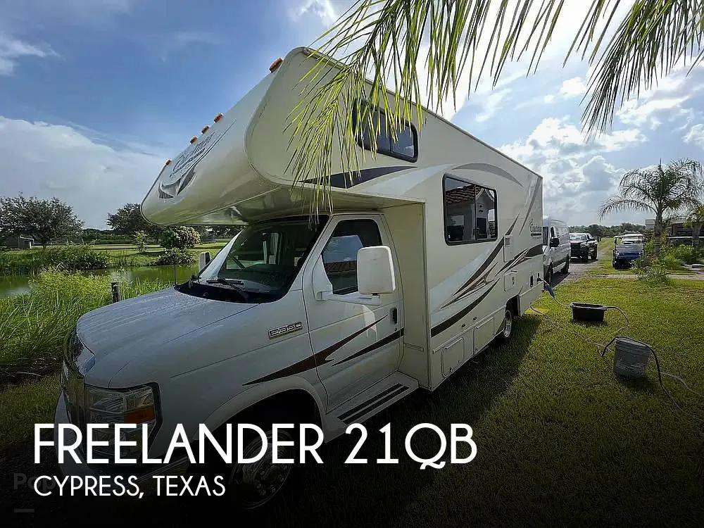 2015 Coachmen Freelander 21QB