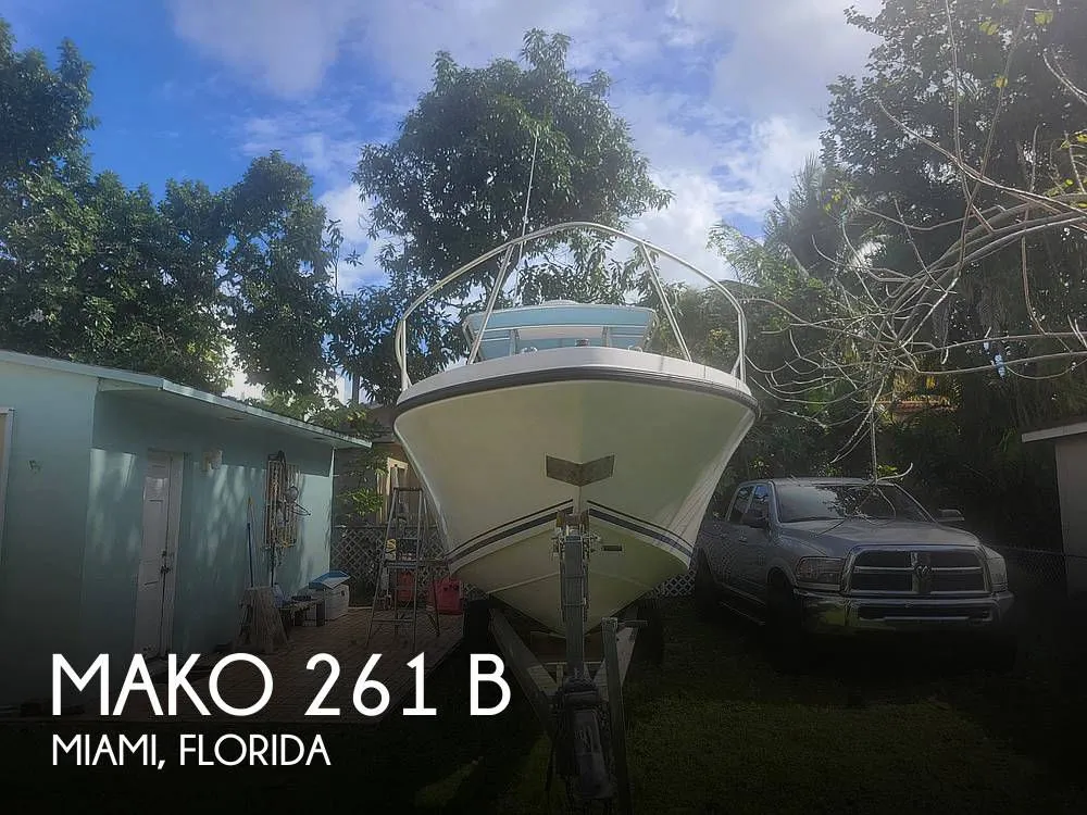 1993 Mako 261 B