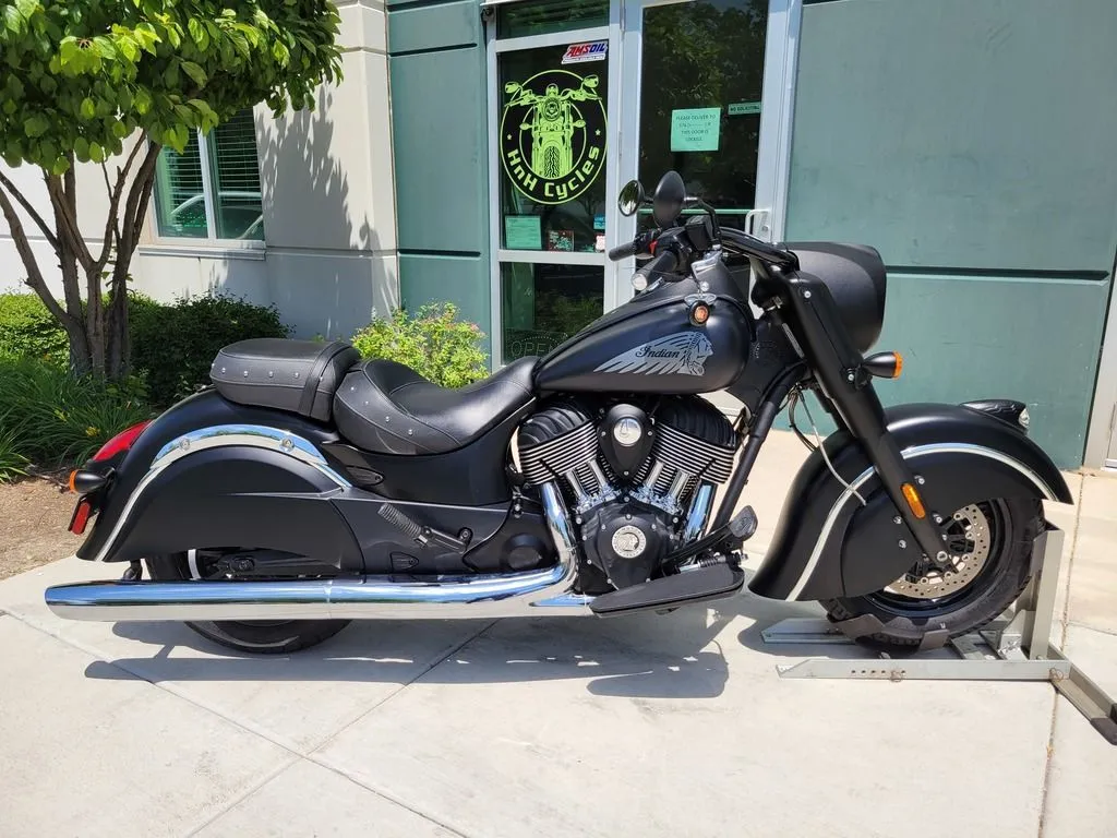 2016 Indian Motorcycle Chief Dark Horse