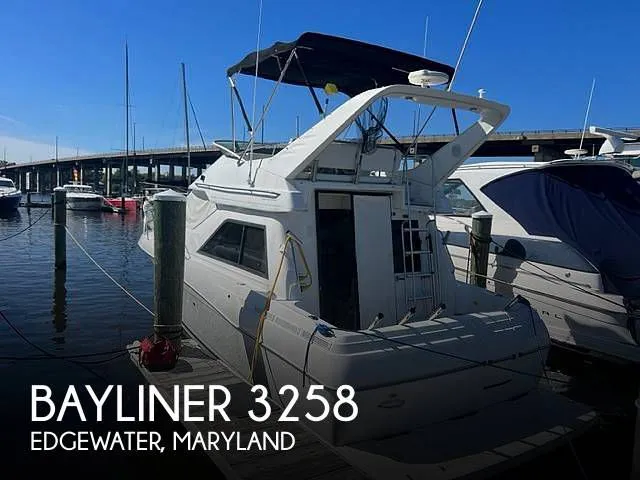 2000 Bayliner 3258 Ciera Command Bridge