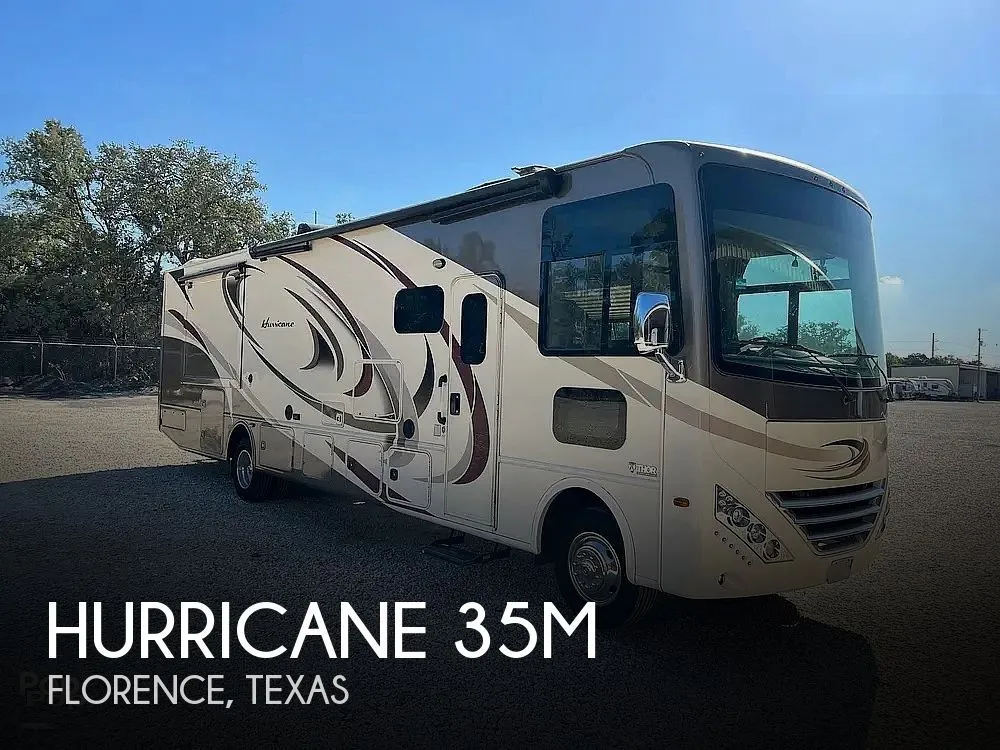 2017 Thor Motor Coach Hurricane 35M