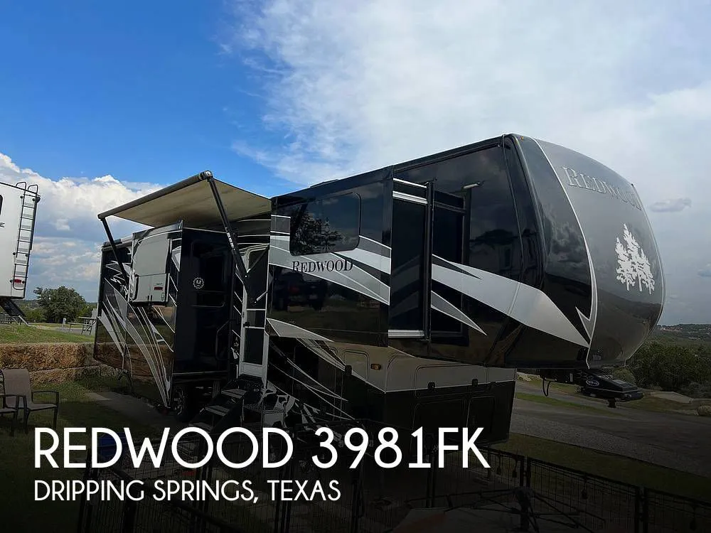 2021 Redwood RV Redwood 3981FK